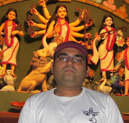Software Engineer, Durga Puja Enthusiast, Sports Fanatic, Movie/music buff.