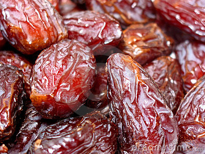 من طيبة الطيبة تصلكم أجود أنواع التمور