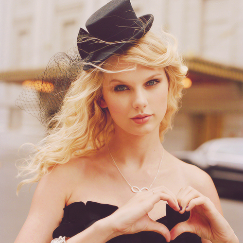 taylor swift forever! she's so awesome and talented :) SWIFTIES FOR LIFE ;D
