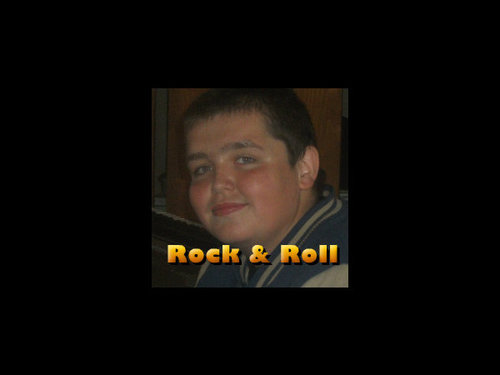 The names Glenn im from Ireland and i bloody love music i play the drums my Favorite bands is the script