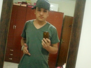 ' Eu sou maluco mais não sou ignorante, as margens da sociedade aqui no alto falante ♫ ,