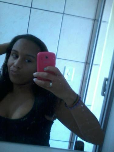 Não tente me entender;
Sou completαmente diferente do que vooc imαginα :)
Posso chegαr mαis longe que vooc pensα :)
Sou únicα, meu modo de pensαr é diferent