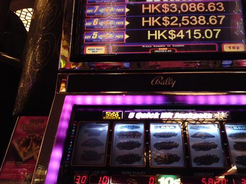 趣味：ポーカー／カジノ、写真撮影、マイル修行、国内ではMix系アミューズメントポーカーに出没してます。 仕事：技術系サラリーマン　出身：呉
