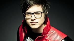 twitter criado dia 22/12/11 em homenagem a banda mais  linda do brasil RESTART