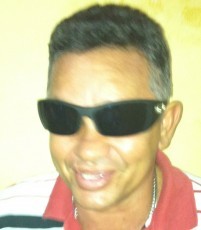 Trocador de celular usado, agitador, ex-dançarino, entrosado com o mulherio de São Bento, Brejo, Jardim, Paulista e Riacho dos Cavalor