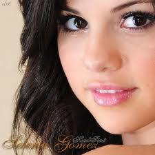 Hey I'm a fan  slena Gomez. I like to play guitar and piano.
My favorite sport is swimming
LOVE SELENA 3