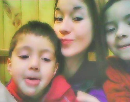 0_lissette's profile picture. hola me  llamo macarena  tengo 20 años pero me gusta que me digan maca  (: xd  y na maz !