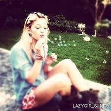 Olivia Holt ♥ I follow back, and if you follow.. thank you!