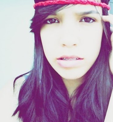 sou chata, tenho 17 anos e namoro com o Anderson Souza e sou feliz por te-lo ao meu lado *.* nhaw.