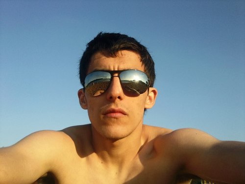 frunzik91's profile picture. 