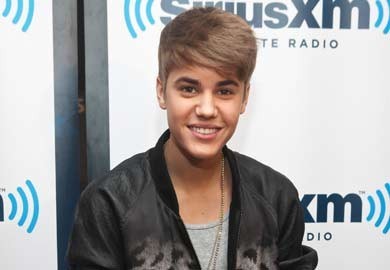 1OOO% JUSTIN BIEBER
@JustinBieber, @LittleCBeadles ,
@Godsgirl8494, 
@itsRyanButler 
@SimpsonCody
@realmandyrain
.. are following us!