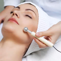 Ann's Electrolysis Center is located in South Lincoln just minutes from downtown UNL Campus.