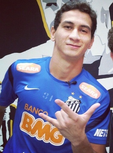 Pra todas as pessoas, santistas ou ñ, q são fãs,amam esse garoto e q admiram o futebol e a alegria demonstrada por ele dentro e fora de campo!Criado em 05/02/11