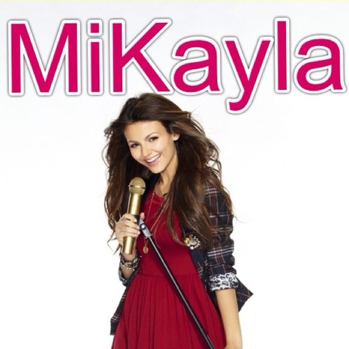 MiKaylaFourU's profile picture. I'm MiKayla!! I'm the Lead Singer for @RockinFourU! (RP)