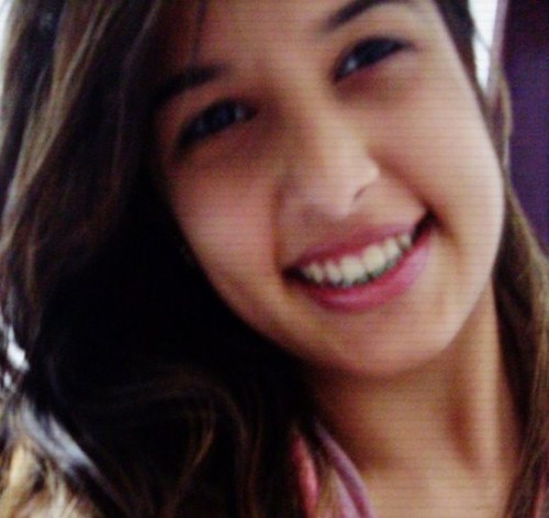 CaarvalhoA's profile picture. Vou sorrir mesmo triste. Vou me levantar mesmo após cair. Sempre fui assim, feliz, persistente e acima de tudo forte.           :]