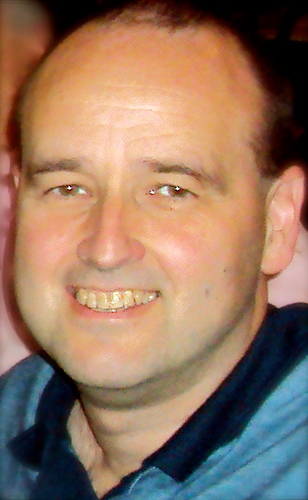 Freelance journalist. Loves cricket, the Blades, real ale, live music, walking and writes a blog on green issues.
