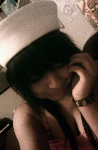 Lizzy. Im 16. Single but my hearts taken. Get to know me?(: