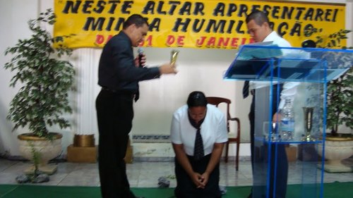 Vamos unir a nossa FÉ ?   Sigo todo mundo que me segue ! E juntos seguiremos Jesus Cristo ! Certinho.Amo Voces.