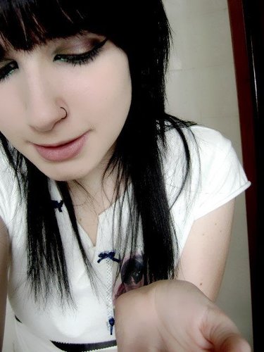 Sou apenas uma Garota , 15 Anos , Peixes , Deus , Vida , Familia , (: