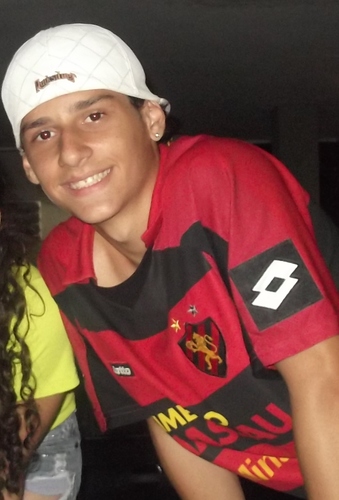 VPradines's profile picture. 