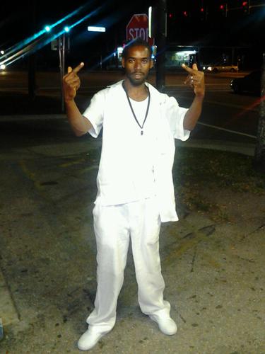 amp_mae's profile picture. 