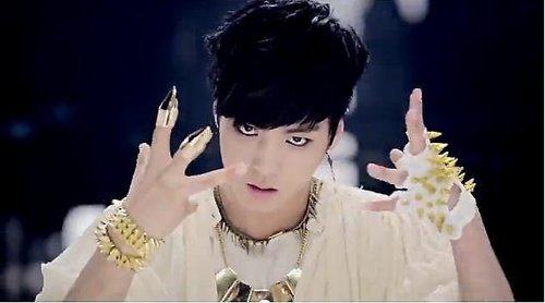 I'm a fan of NUEST. I really love NUEST lot. I have never loved anyone, but now call me loved and knew it was JR. completed later when I will find ways to over