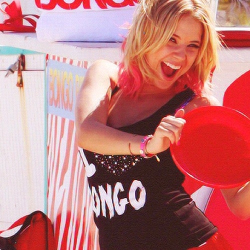 ashley_bensen's profile picture. moved to @ashlevbenson