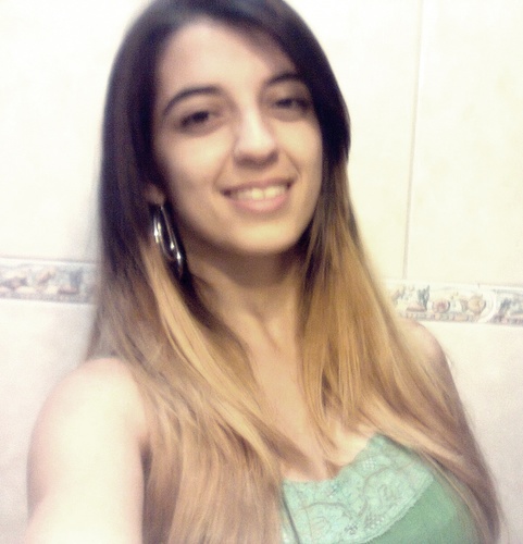 ~__Apenas uma garota latina americana querendo viver a vida intensamente ;)__quer saber mais? Follow me ~  ♥ ' sz