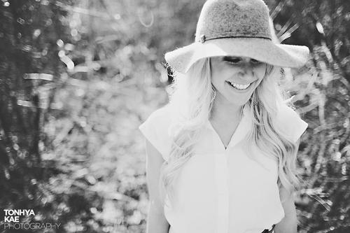 I'm an international travel junkie. Obsessed with fashion, design and creativity. I live to love and serve Him through serving those around me.