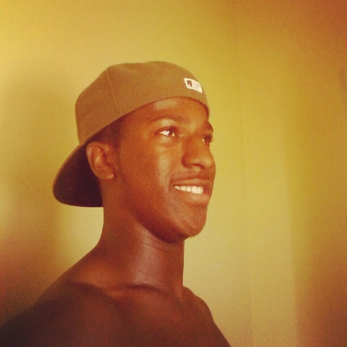 Nice,careing, football, have goals, u work u sweat, have god in my life!!!