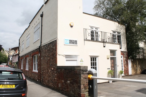 Get healthier at our friendly new gym, class studio and treatment centre, perfectly situated between Clifton Village, Whiteladies and The Triangle!