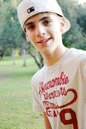 Quero ser oficializada , flw .
criado : 03.03.12