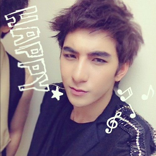 เซนครับ [บอท] คุยได้ ขี้เล่น หื่นบ้าง [หรอ] ตัวจริง ทักมาได้เลยนะครับคุยได้เสมอ  @ZeNTS6_PL นะครับ
