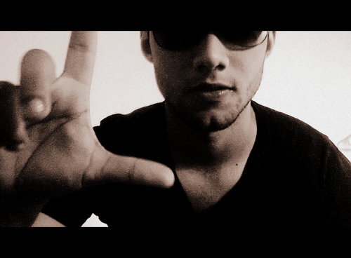 Compositor,Musico,Escritor.
