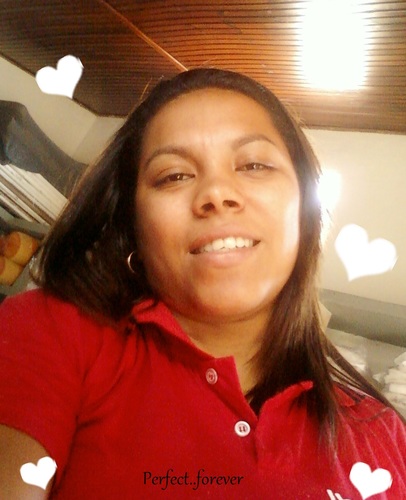 Umα meninα cheiα de sonhos, que αcreditα no destino , que sempre esperα muitooo do outros que se decepcionα&αprende...Simplesmente eu