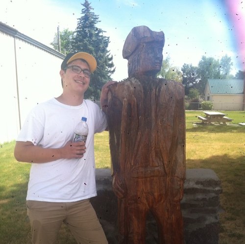 Idipbig's profile picture. typical tweets.