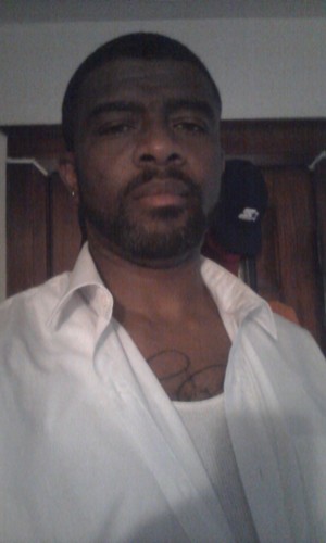 bishop822's profile picture. one of the best cake decorators n this city..