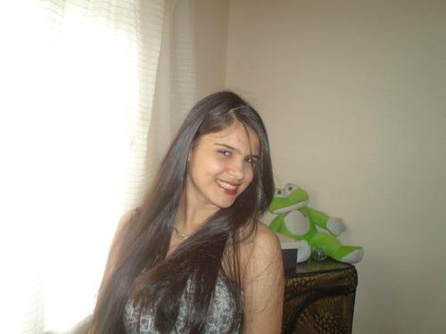 eu sou uma pessoa boa,companheira,divertida,alegre,eu nao gosto de pessoas falsas..