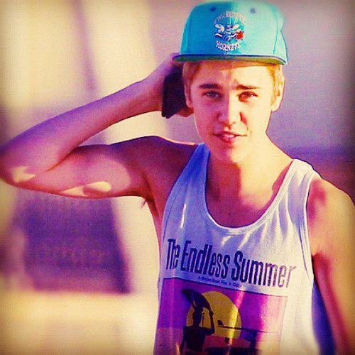Hi, I love you. and I hate follow limit. but I'll try to follow you back:)