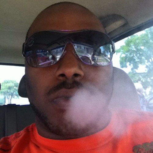 Acoop28's profile picture. 