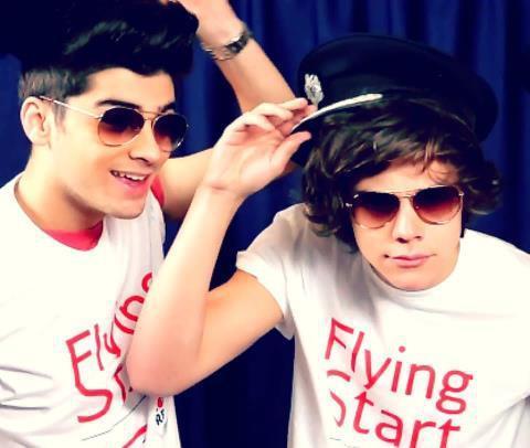 TwitFan dedicated to Zayn and Harry By ONE DIRECTION ::: Baby you light up my world like nobody else...
