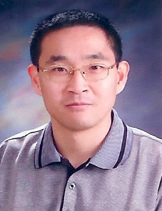 leeck0022's profile picture. 한국사를/우리말를/한약을/건축설계를/침술을/동의보감을/대체의학을/경제학을/불교를/풍수지리를/명리학(사주풀이)를 공부하는 사람