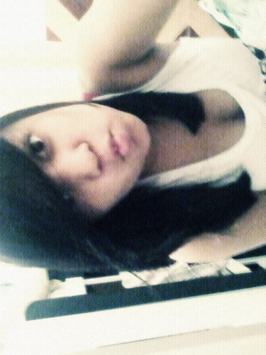 Ciumenta __ Irônica __ Chata __ Irritante , prazer eu ;* #_LeticiaFarias [ RESERVA do @umalets_ ]  ( agora follow-me ? )