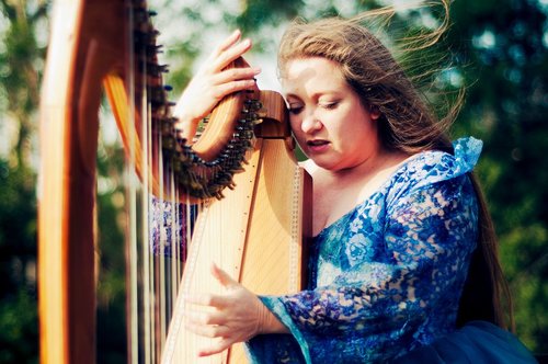 composer, singer, harpist, pianist, renovating in Italy
