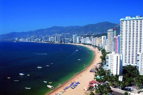 Hola amigos en Acapulco amamos a los turistas de todo el mundo los invitamos a seguirnos y amar este bello puerto.