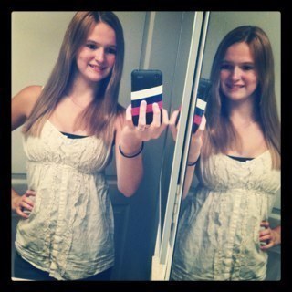 baby037's profile picture. Stand up. Stand proud. Past behind. Future front. Head high. && its all set.