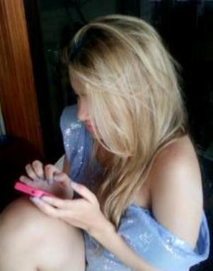 RubiaRibeiro's profile picture. ☮