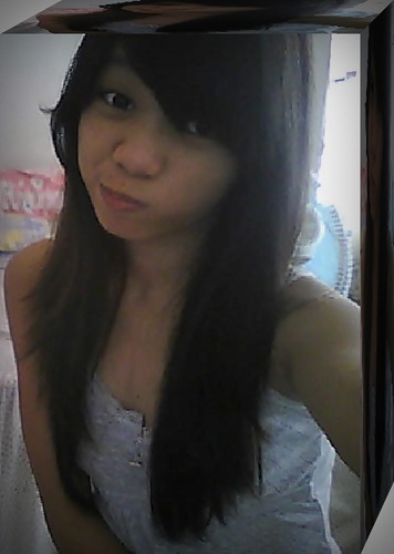 Im just a normal girl that hoping for her wonderful dreams to came true ! im also a #swiftie , #2pmlover ,  #teenager #MCAer :)