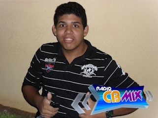 Propriétario da Rádio CB Mix... Sabia Em informática.. Estudante e Meio Doido
