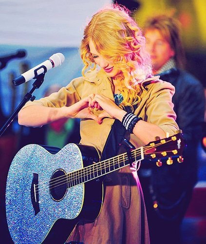 i'm just a girl find place in this world 3 im SWIFTIES really super duper like Taylor Swift 33